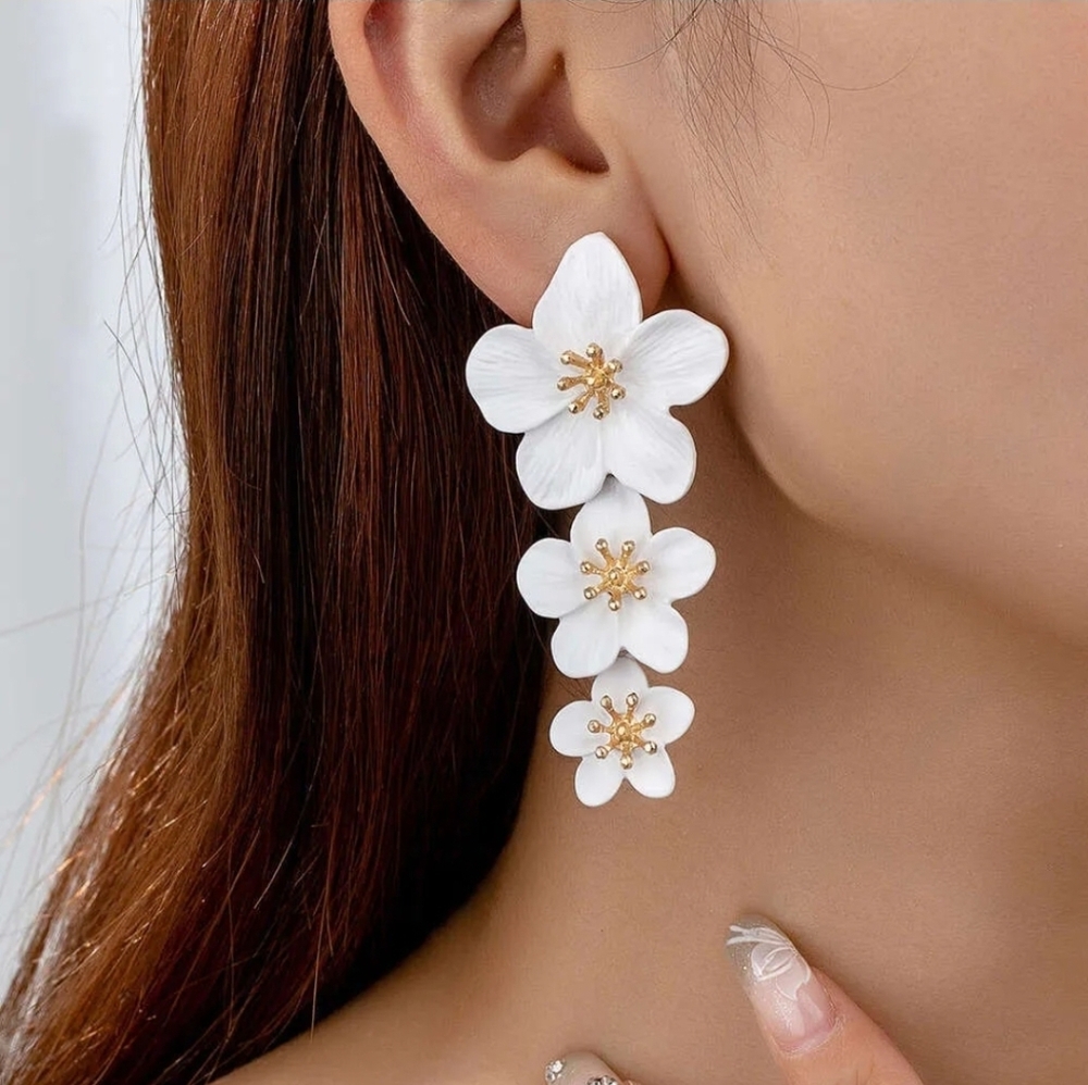 Bridal White Triple Flower Earrings 3D Large 3 Flowers Bridesmaids Wedding Bride